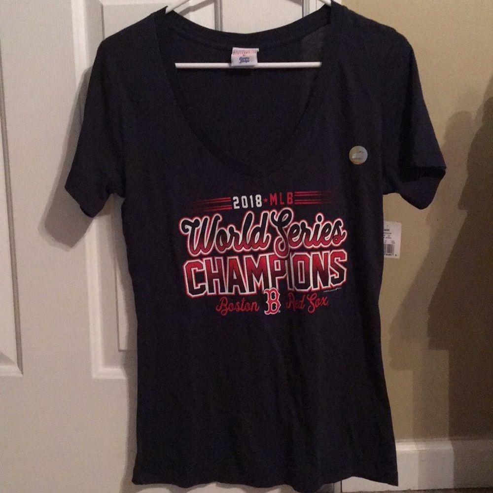 Women’s Red Sox V-neck T-shirt